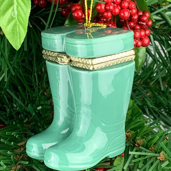 Green Wellies Boots Porcelain Hinged Trinket Box Christmas Ornament - Picture 1 of 6